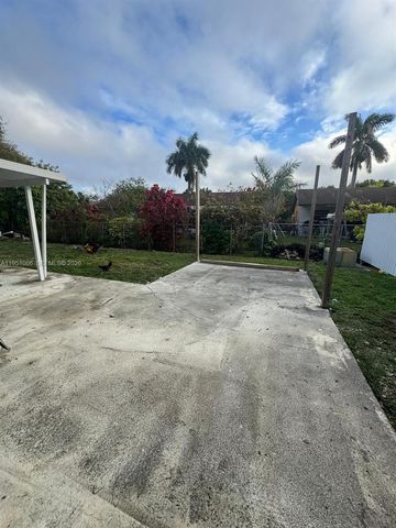 13370 SW 261st Ter, Homestead, FL 33032