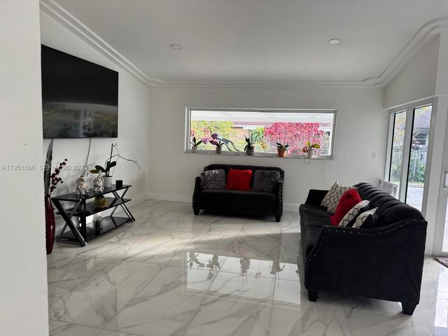 13370 SW 261st Ter, Homestead, FL 33032