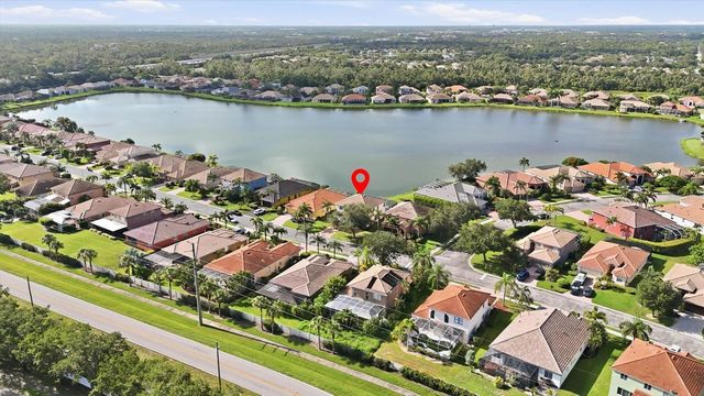 6904 74TH STREET CIRCLE E, Bradenton, FL 34203