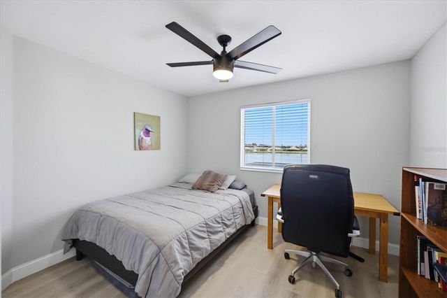 6904 74TH STREET CIRCLE E, Bradenton, FL 34203