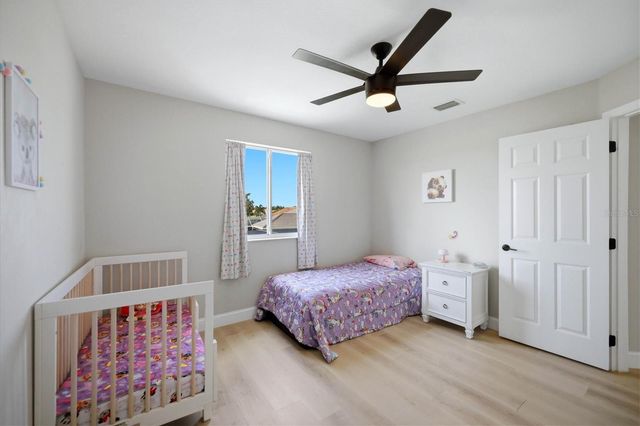 6904 74TH STREET CIRCLE E, Bradenton, FL 34203