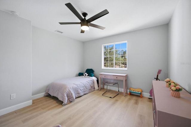 6904 74TH STREET CIRCLE E, Bradenton, FL 34203