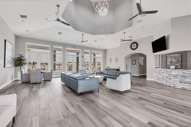 6904 74TH STREET CIRCLE E, Bradenton, FL 34203