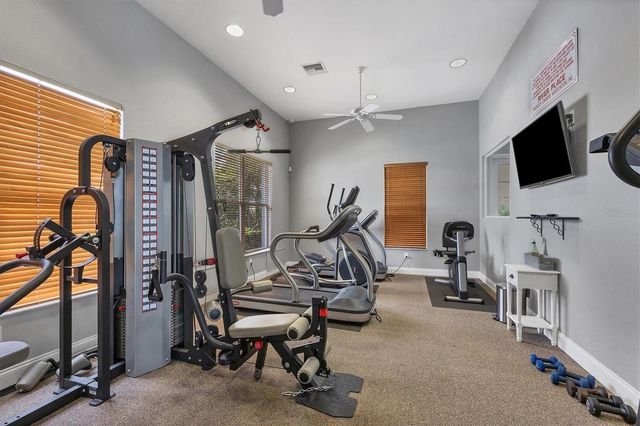 6904 74TH STREET CIRCLE E, Bradenton, FL 34203