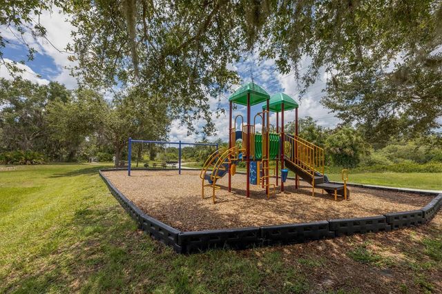6904 74TH STREET CIRCLE E, Bradenton, FL 34203