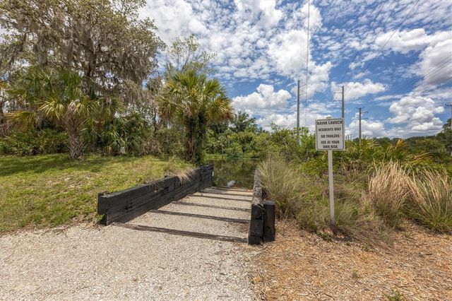 6904 74TH STREET CIRCLE E, Bradenton, FL 34203