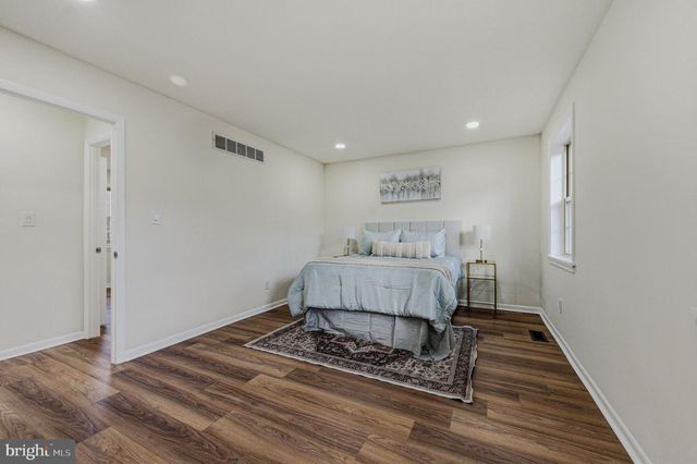 114 FOX DR, Newark, DE 19713