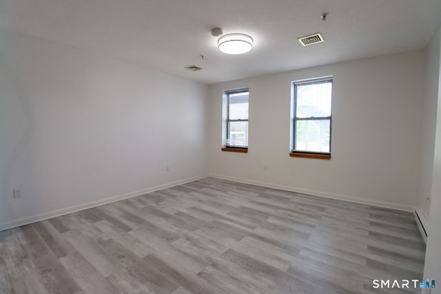 209 Bank Street, New London, CT 06320