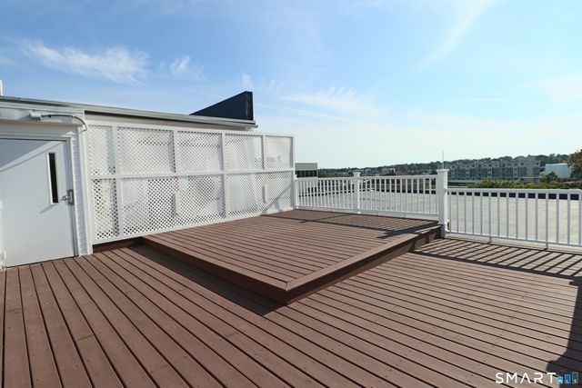 209 Bank Street, New London, CT 06320