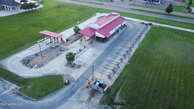 273 John R Junkin Drive Drive, Natchez, MS 39120