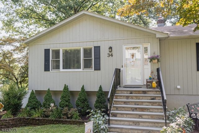 34 Crestwood Rd, Rockaway Boro, NJ 07866