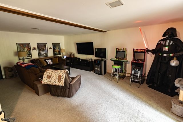 34 Crestwood Rd, Rockaway Boro, NJ 07866