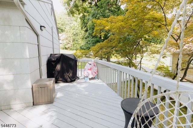 34 Crestwood Rd, Rockaway Boro, NJ 07866