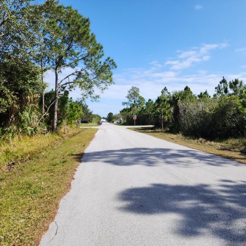 1190 SE Waterford St Street SE, Palm Bay, FL 32909