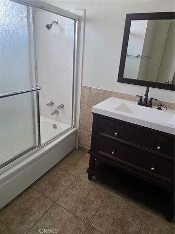 766 E Pillsbury, Lancaster, CA 93535