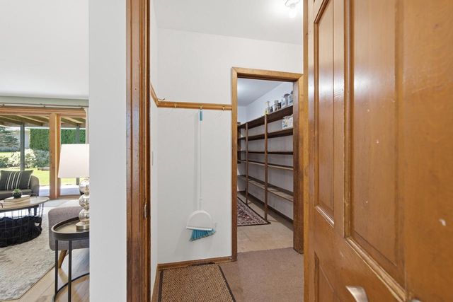 788 FIELDCREST DRIVE, Neenah, WI 54956