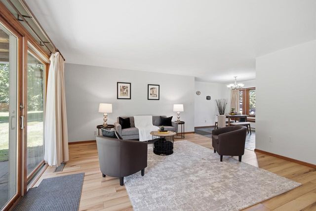 788 FIELDCREST DRIVE, Neenah, WI 54956