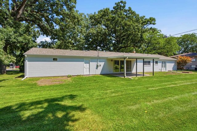 788 FIELDCREST DRIVE, Neenah, WI 54956
