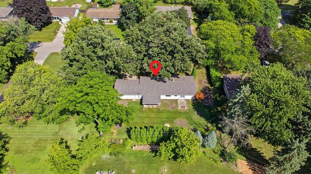 788 FIELDCREST DRIVE, Neenah, WI 54956