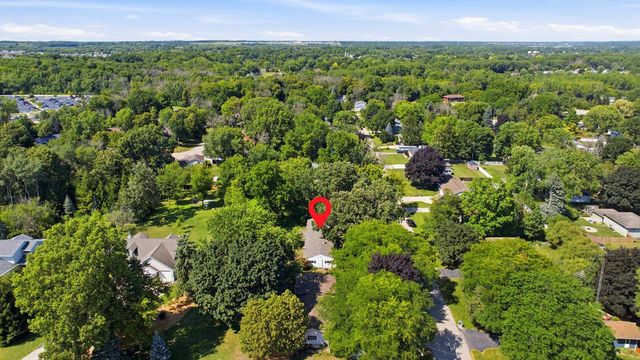 788 FIELDCREST DRIVE, Neenah, WI 54956
