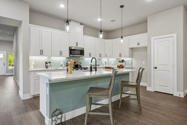 407 Frank Street, Terrell, TX 75160