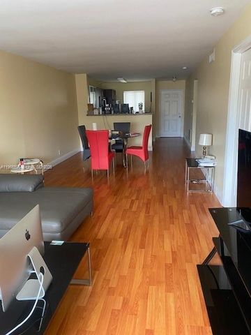 840 Pine Dr 204, Pompano Beach, FL 33060