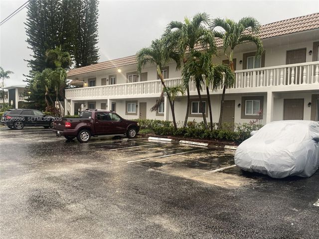 840 Pine Dr 204, Pompano Beach, FL 33060