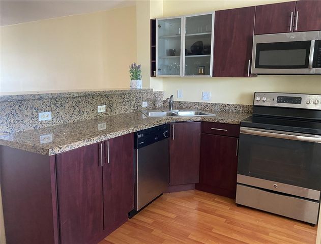 840 Pine Dr 204, Pompano Beach, FL 33060