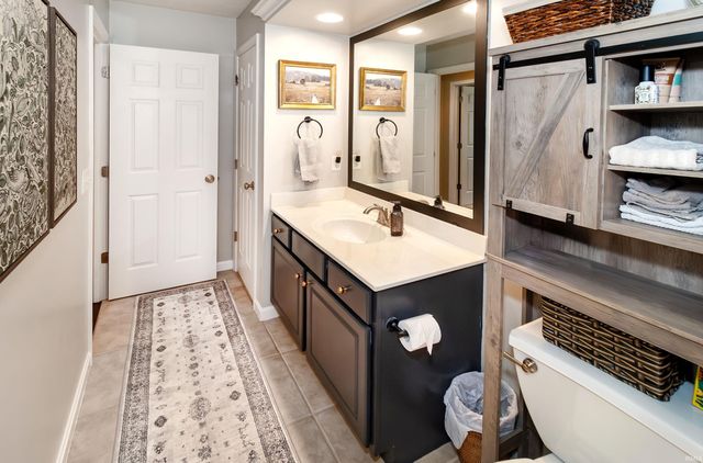 2742 Charlestown Court, Evansville, IN 47725