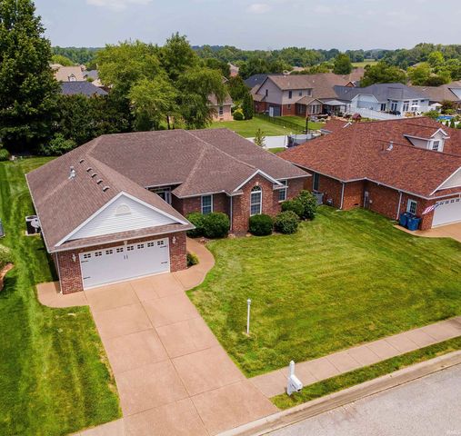 2742 Charlestown Court, Evansville, IN 47725