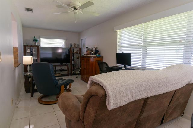 715 SW 18TH Street, Boynton Beach, FL 33426