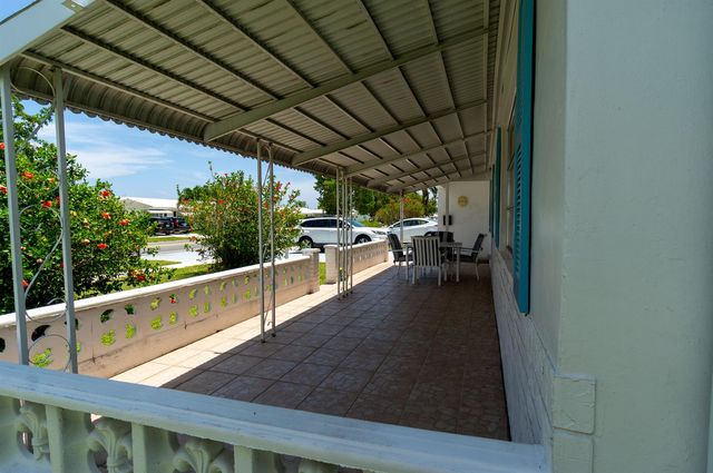 715 SW 18TH Street, Boynton Beach, FL 33426