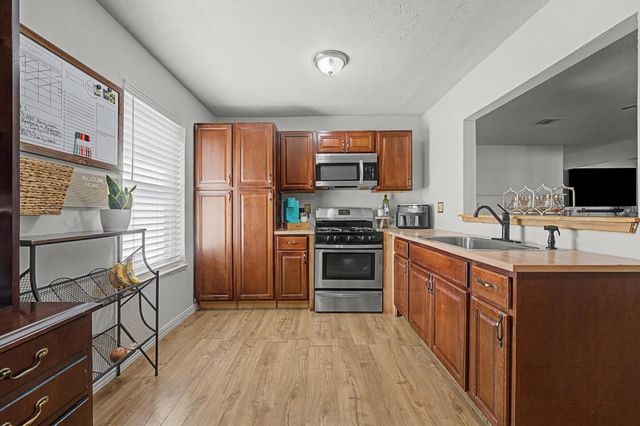 4702 Croker Ridge Road, Houston, TX 77053