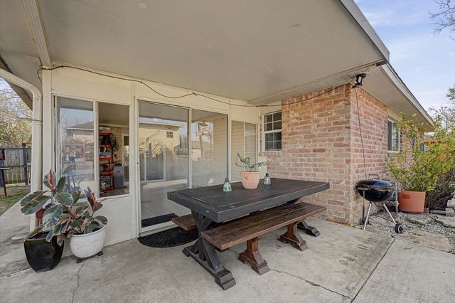 4702 Croker Ridge Road, Houston, TX 77053