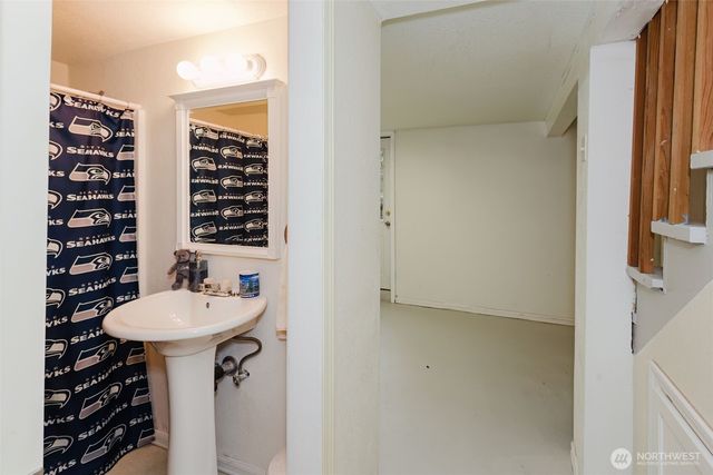 1561 High Avenue, Bremerton, WA 98337