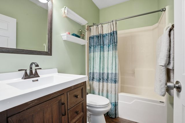 1360 Mackinaw Place, Schererville, IN 46375