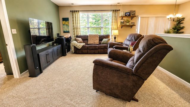 1360 Mackinaw Place, Schererville, IN 46375