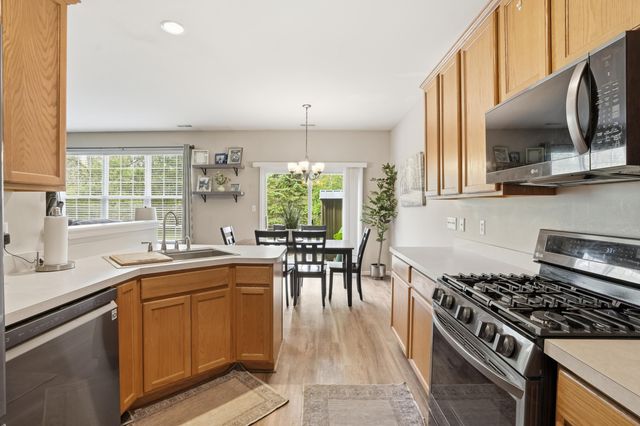 1360 Mackinaw Place, Schererville, IN 46375