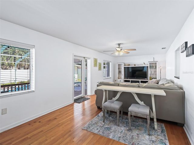 636 SE 31ST TERRACE, Ocala, FL 34471