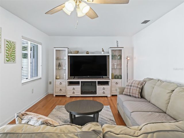 636 SE 31ST TERRACE, Ocala, FL 34471