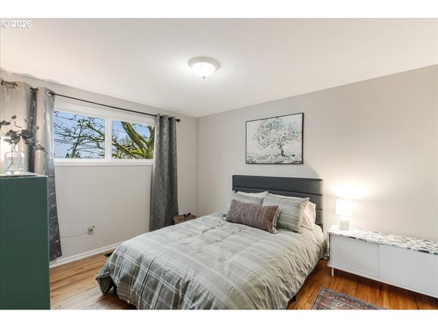 6935 Sw TAYLORS FERRY Rd, Portland, OR 97223