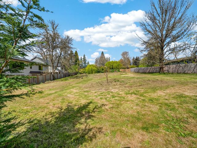 6935 Sw TAYLORS FERRY Rd, Portland, OR 97223