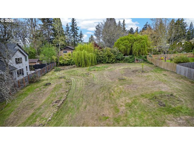 6935 Sw TAYLORS FERRY Rd, Portland, OR 97223