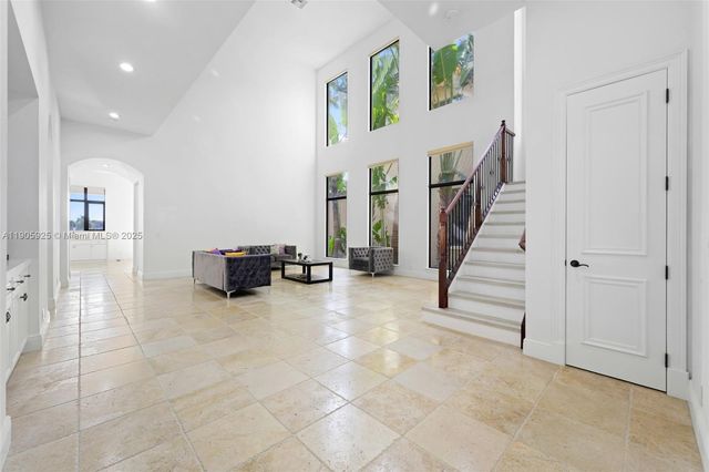 8162 Canopy Ter, Parkland, FL 33076