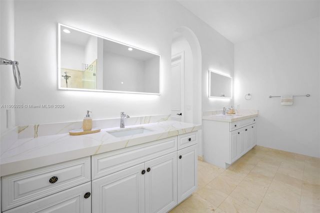 8162 Canopy Ter, Parkland, FL 33076