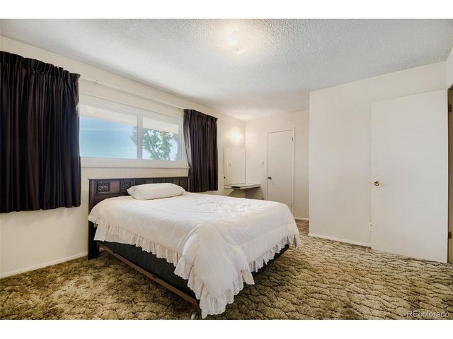 8783 Santa Fe Dr, Thornton, CO 80260