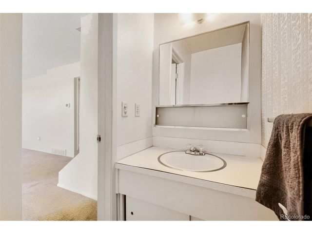 8783 Santa Fe Dr, Thornton, CO 80260