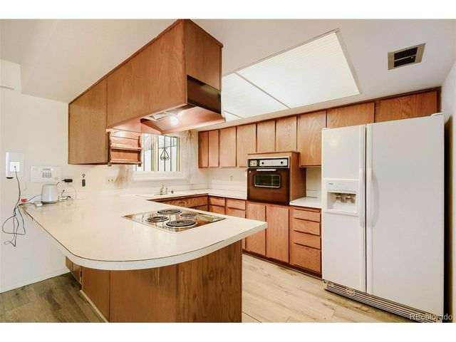 8783 Santa Fe Dr, Thornton, CO 80260