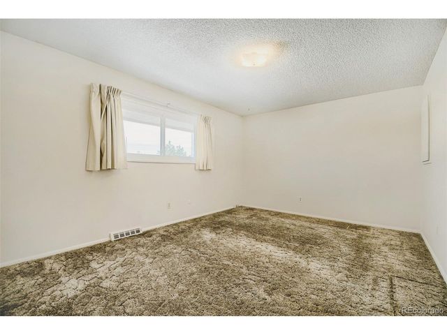 8783 Santa Fe Dr, Thornton, CO 80260