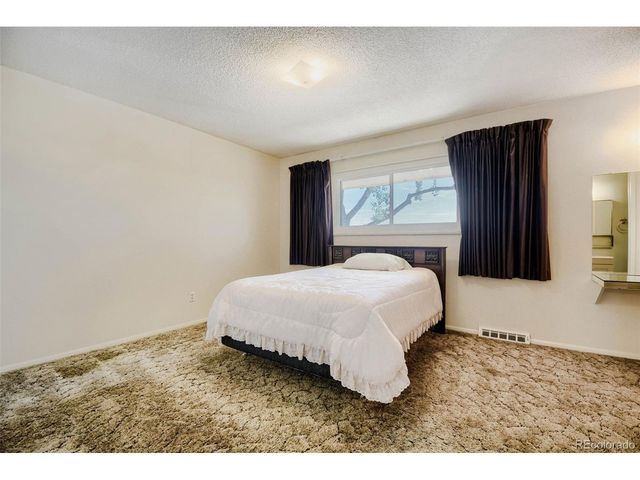 8783 Santa Fe Dr, Thornton, CO 80260